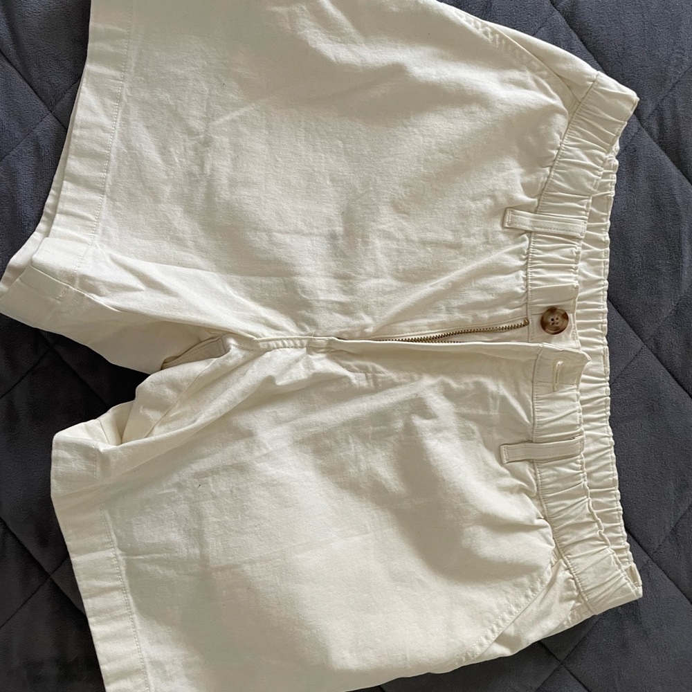 Khaki Chubbies — 5.5in inseam